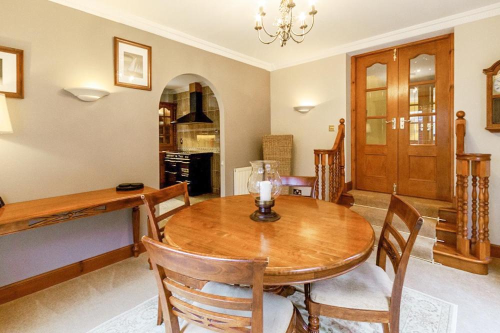 Dalcraig House B&B บัลลาคูลิช ภายนอก รูปภาพ